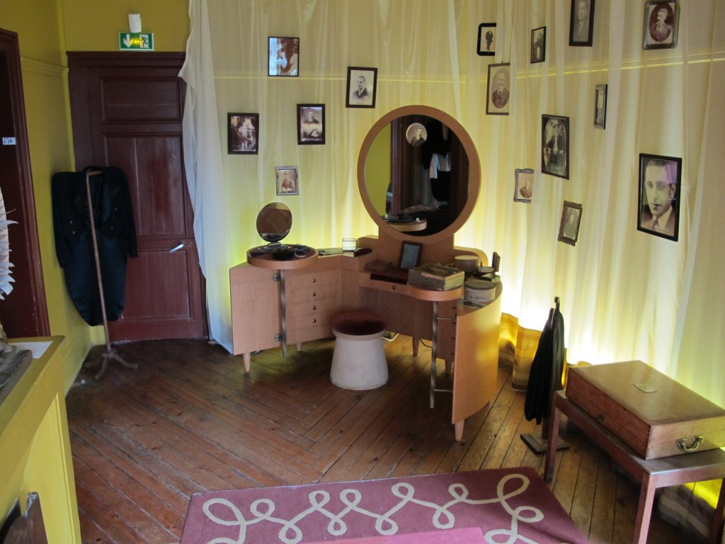 Photographie de la coiffeuse d’Arsène Lupin, août 2013, © Justine Delassus.